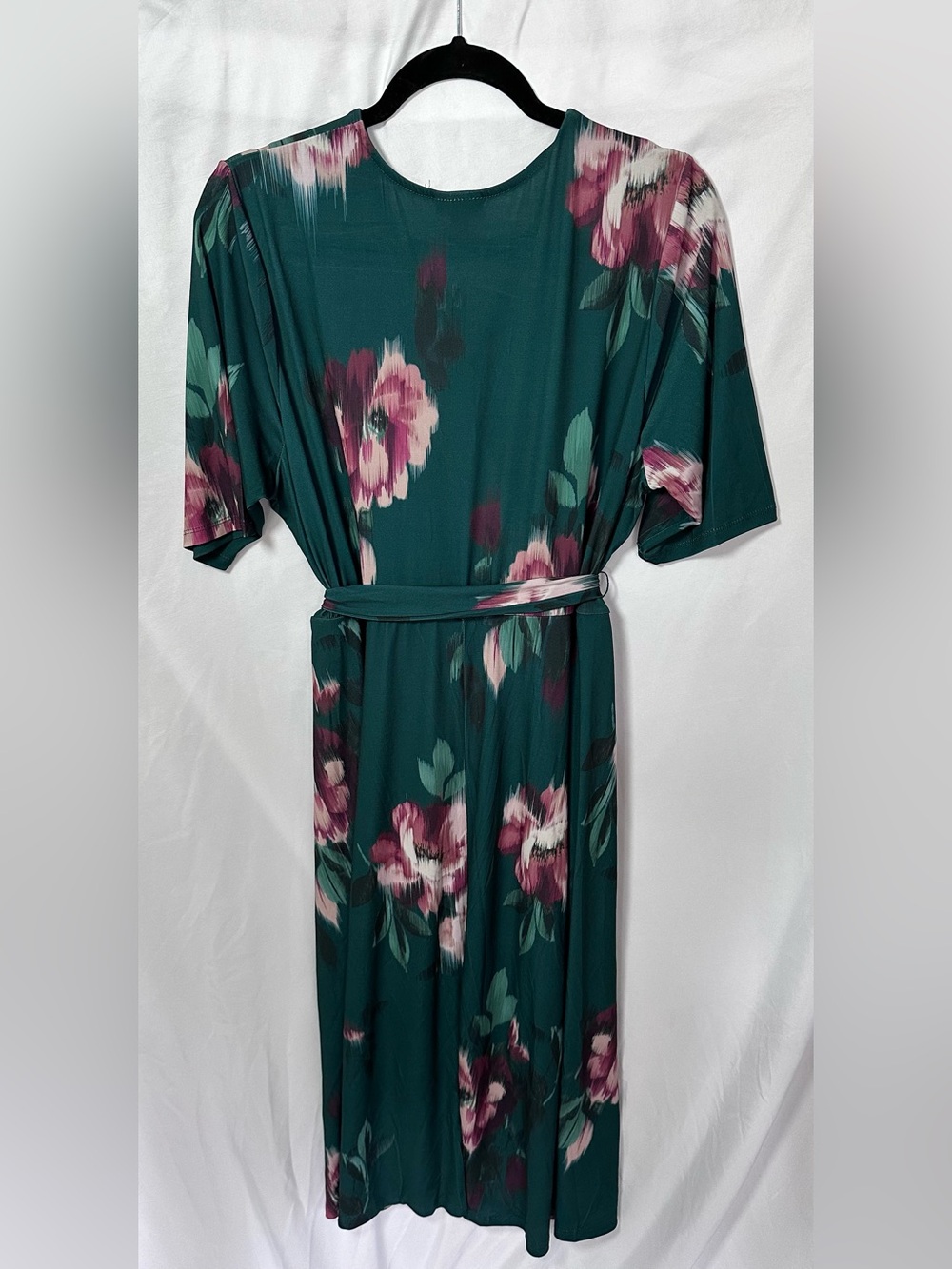 Torrid Surplice Wrap Midi Dress. Floral Print Size 1 - Picture 2 of 12